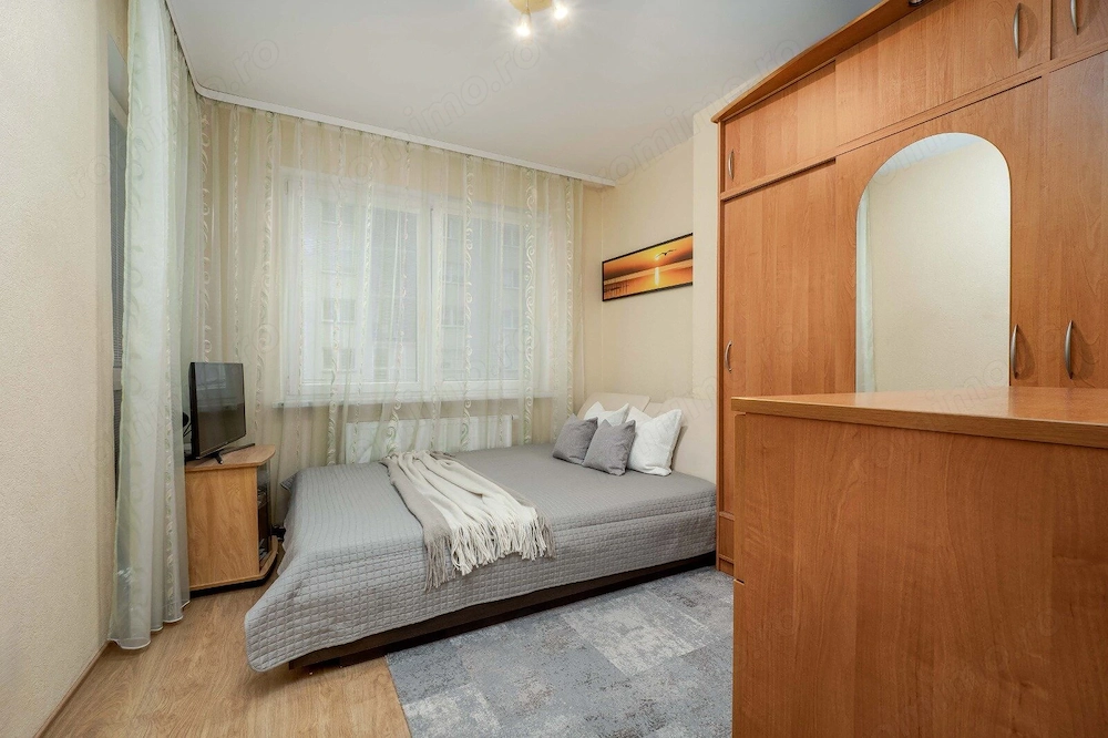 Apartament cu 2 camere de vanzare in zona Complex Studentesc 