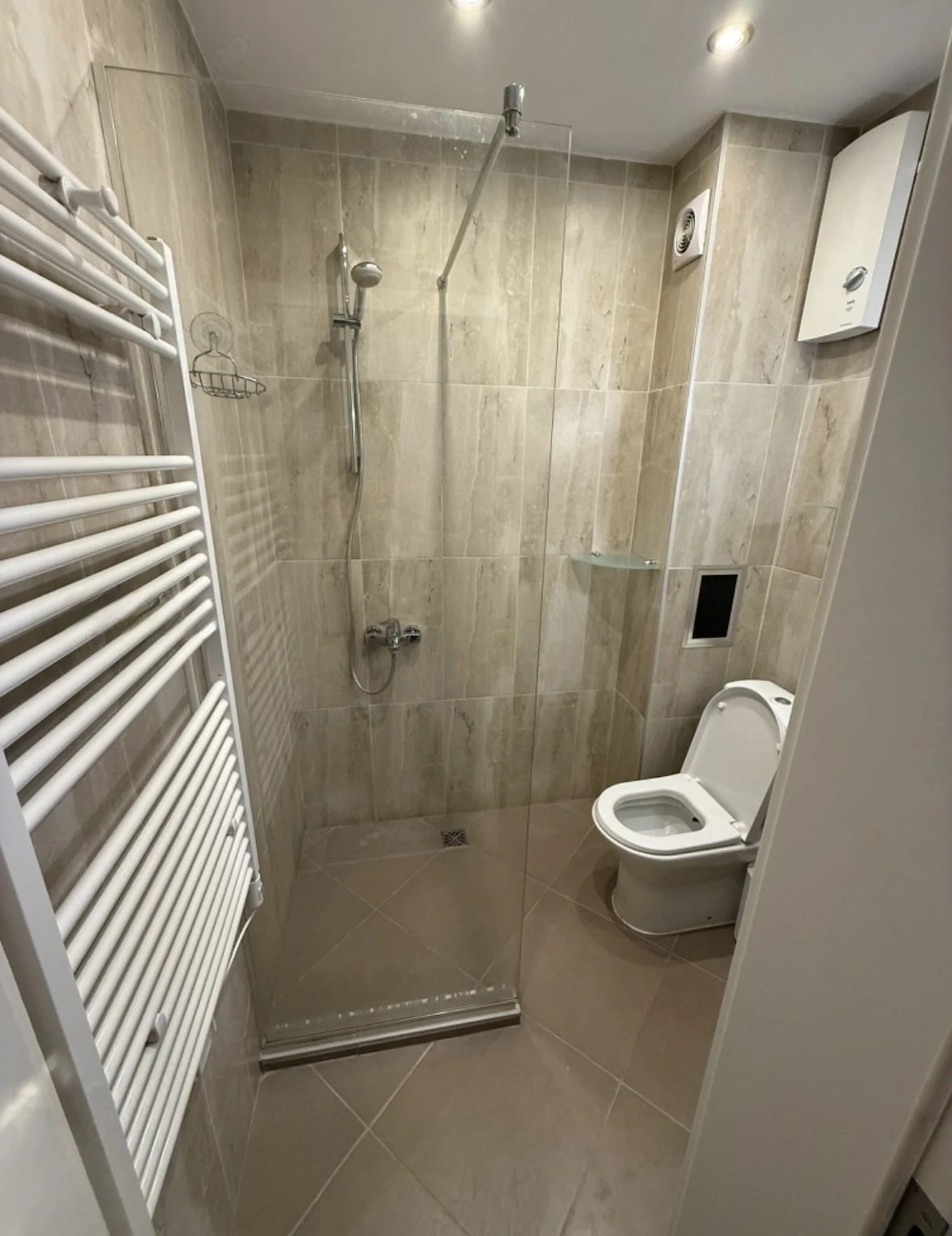 Apartament cu 2 camere de închiriat în zona Sălăjan