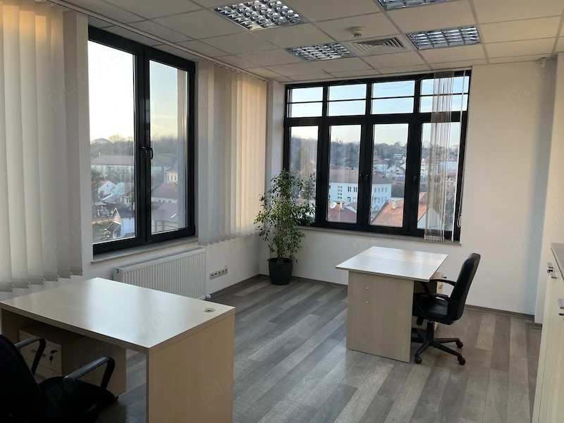 Birou cu 2 camere 50 mp Romcom Business Center Oradea Doja 49A