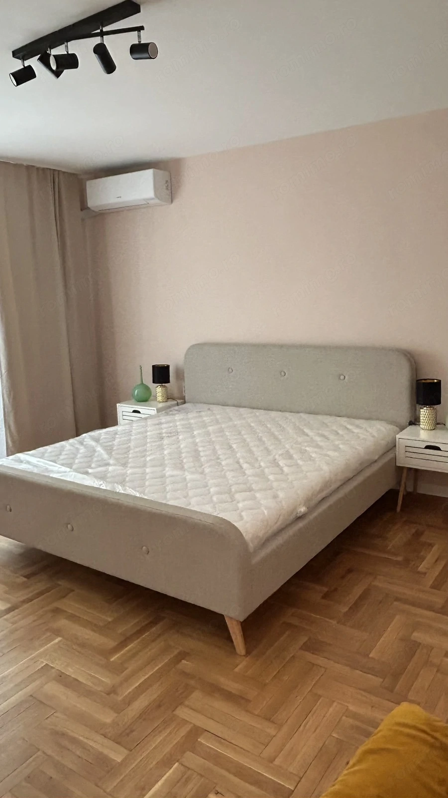 Apartament cu 2 camere de închiriat în zona Tineretului