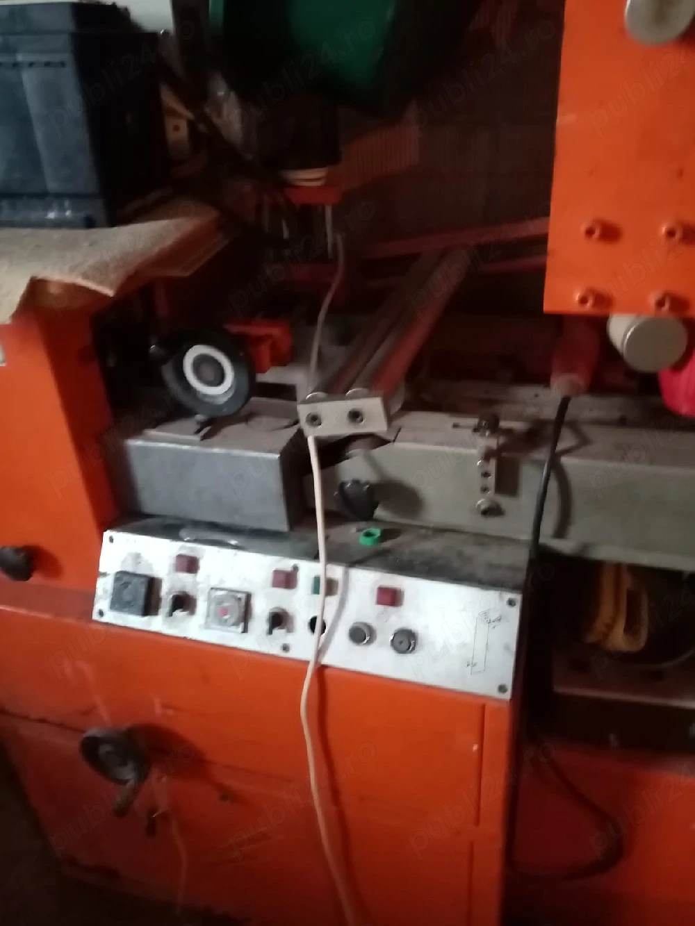 Vand utilaje pentru producția de pensule si bidinele
