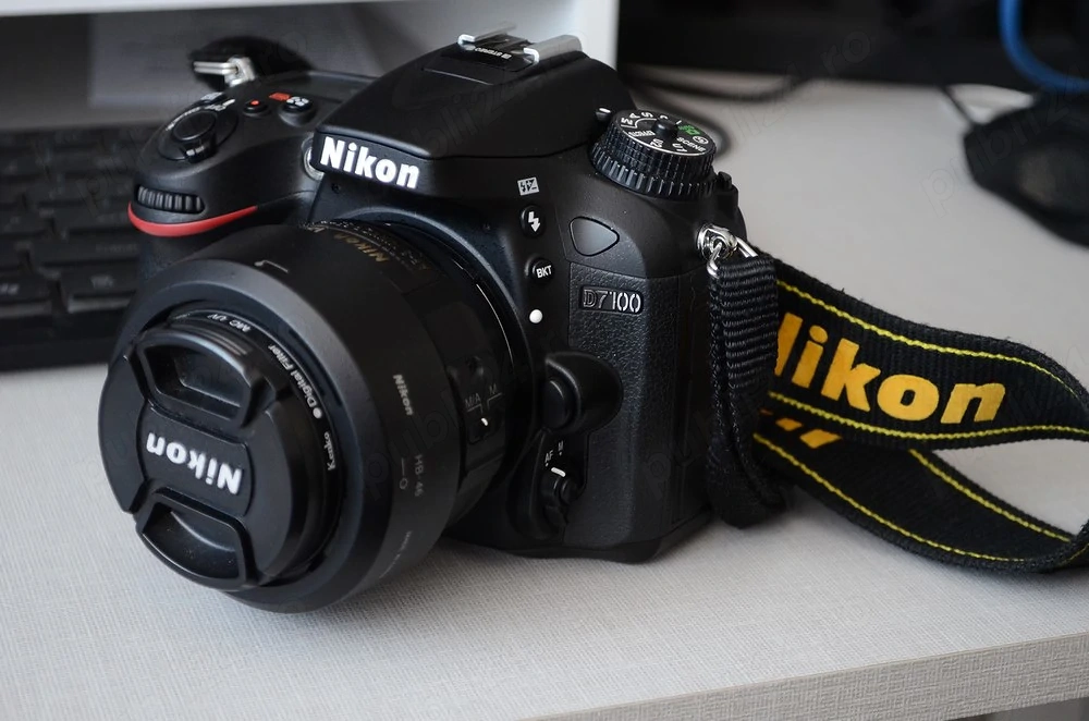 Nikon D7100 (ca nou) fara obiectivul din imagine