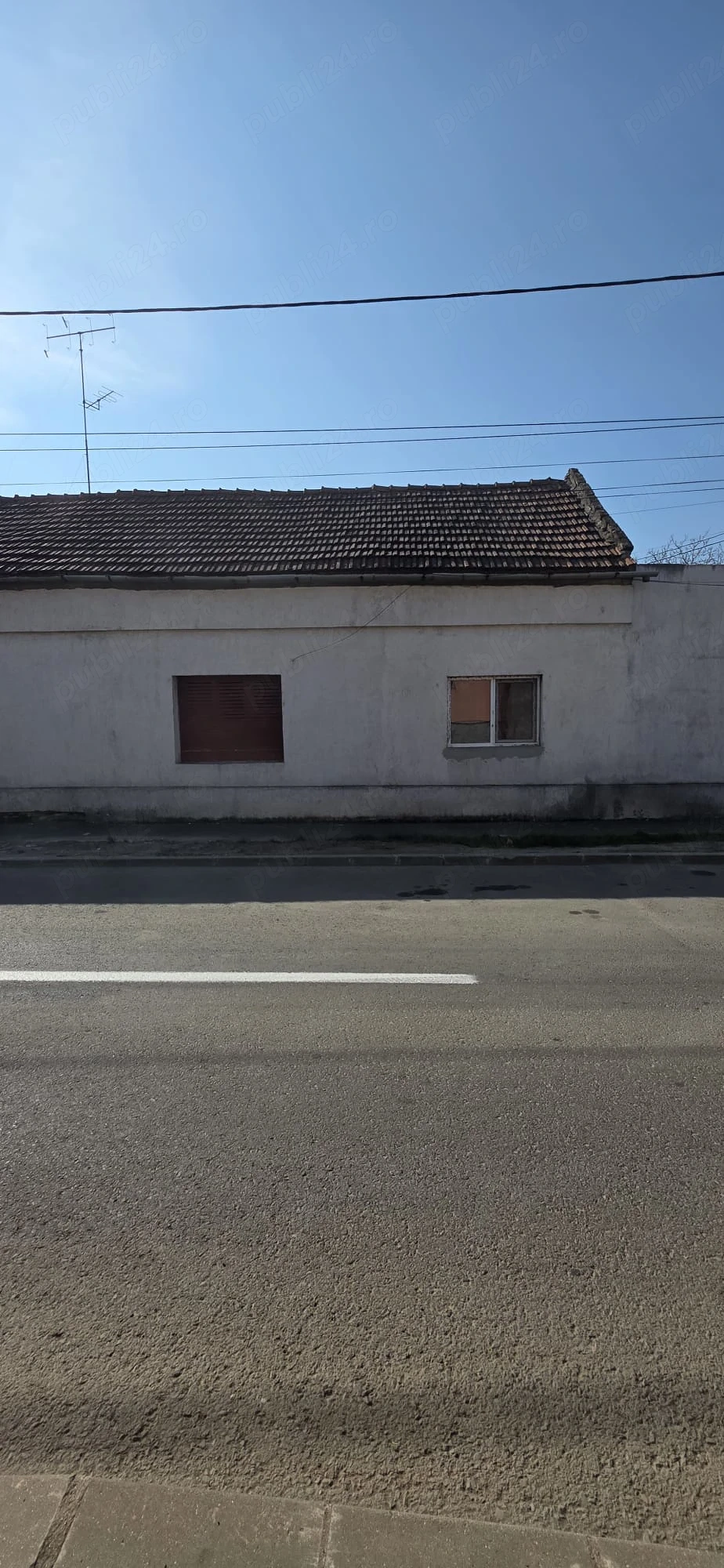 Casa 3 camere zona Parneava
