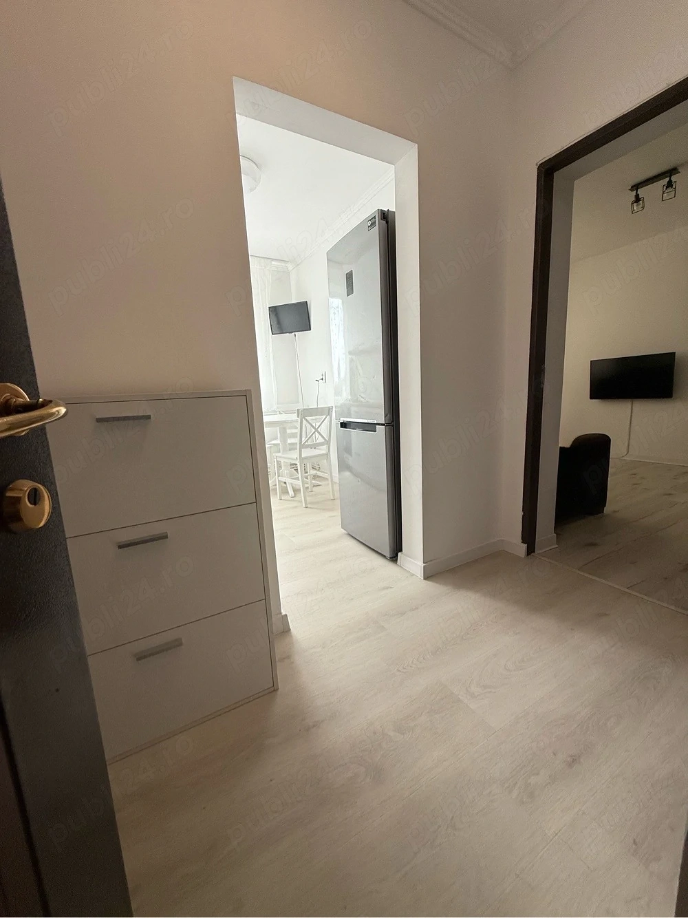 Apartament spre inchiriere, central, complet utilat!