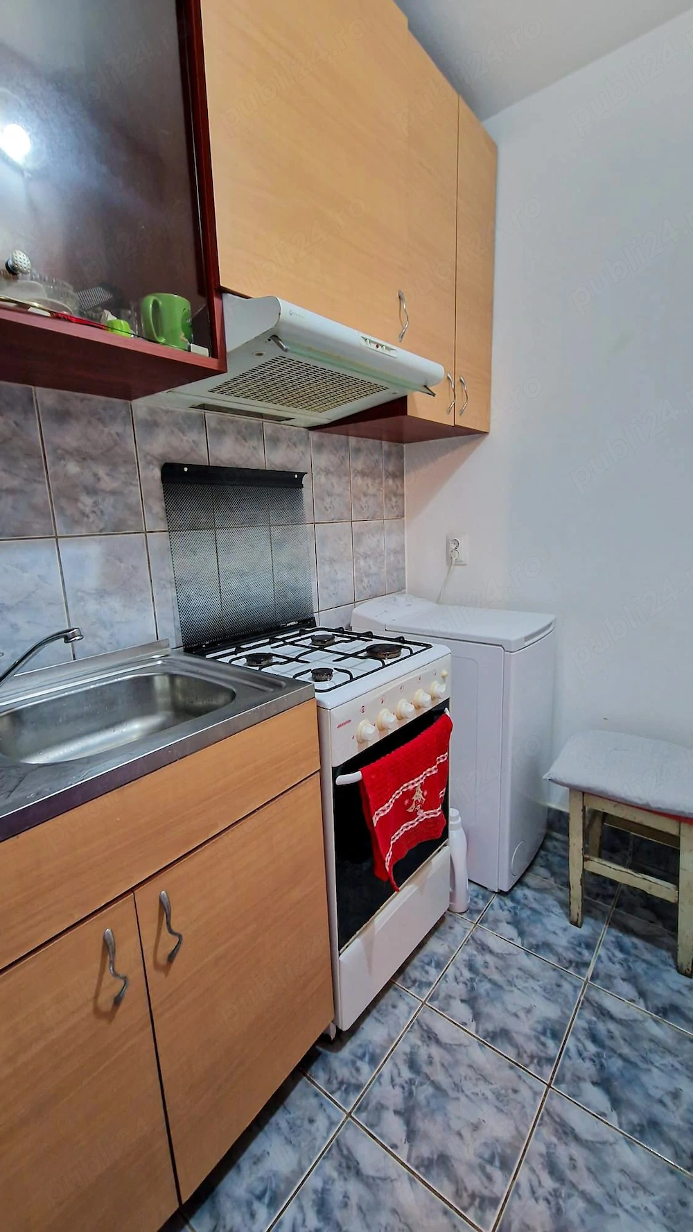 Garsoniera de inchiriat in Calea Buziasului foarte aproape de sensul giratoriu