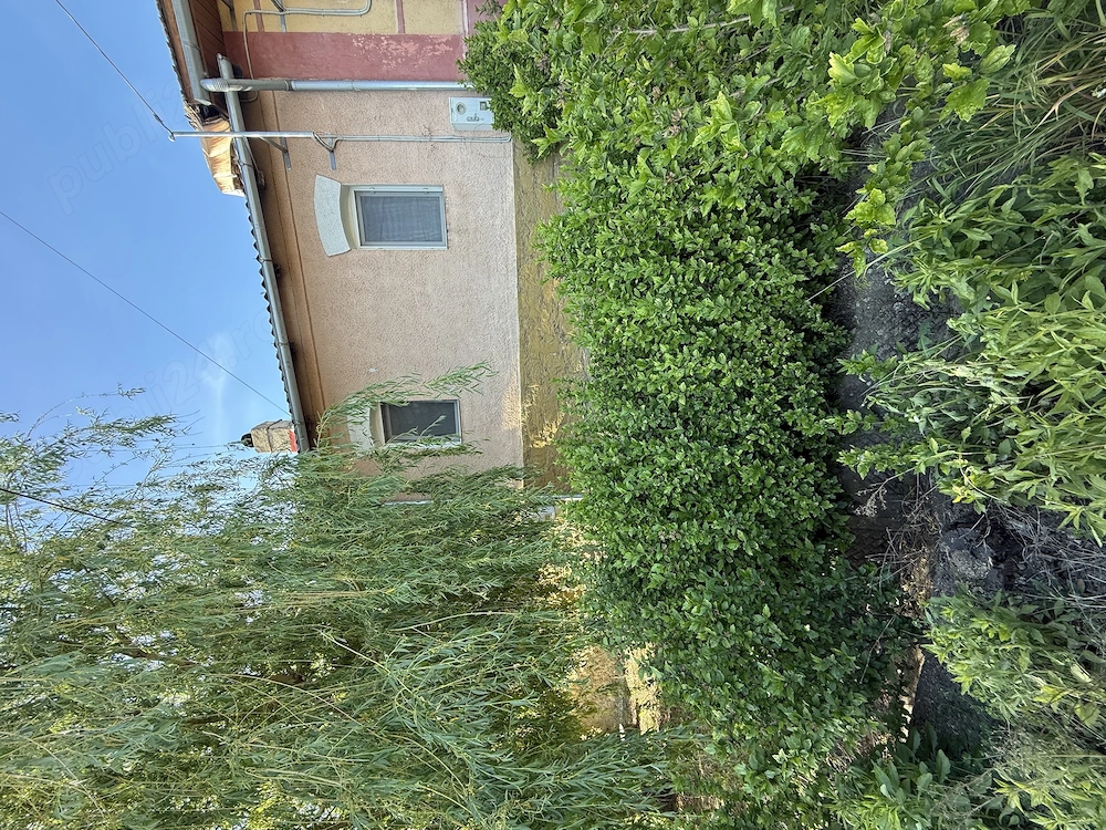 Vând casă în Oravița 