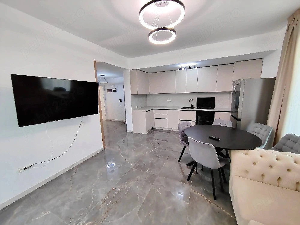 Inchiriez apartament ultramodern cu 3 camere decomandat + terasă si grădină