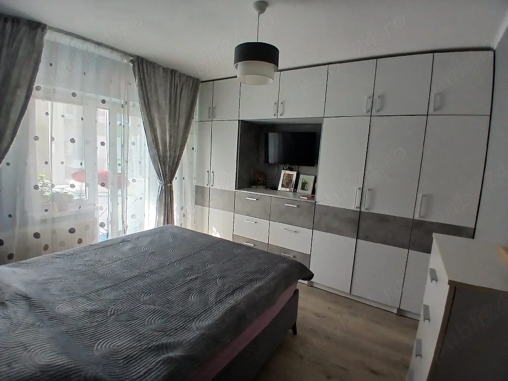 Apartament cu 3 camere si 2 bai, parcare, mobilat modern, utilat gata de mutat!