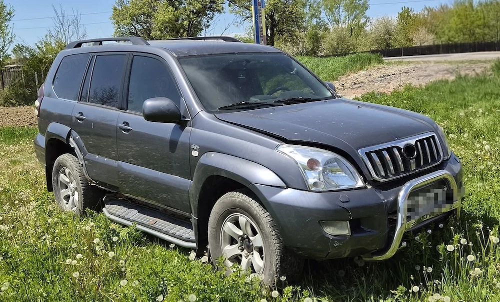 Dezmembrez Toyota Land Cruiser KDJ120L 3.0D 163cp 2004