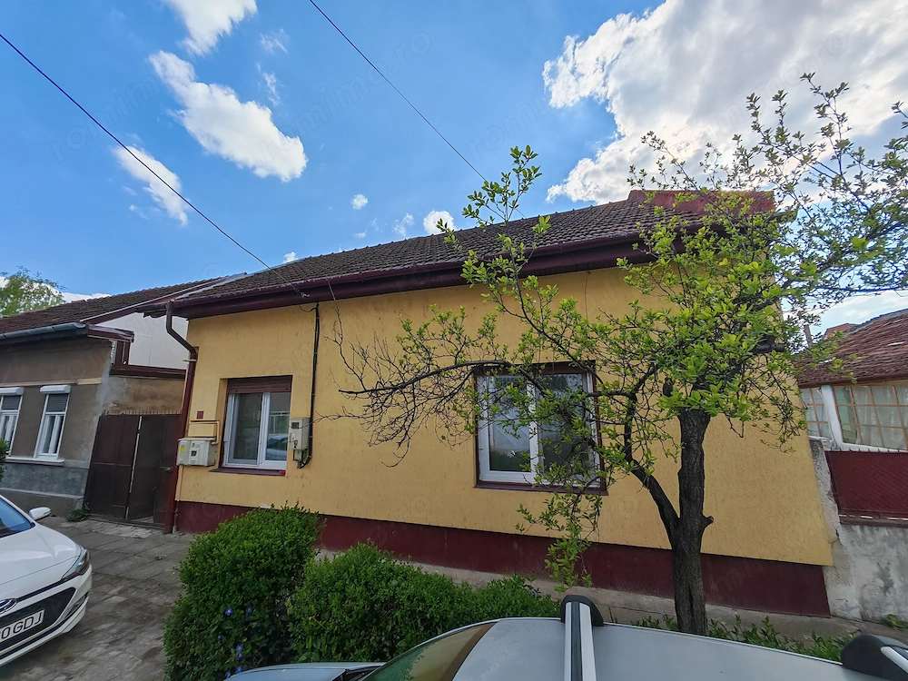 Vând că în zonă Freidorf 