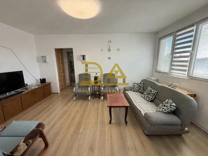Vanzare apartament 2 camere, et 4/7, 49mp,  Mihalache - 1Mai - Chibrit