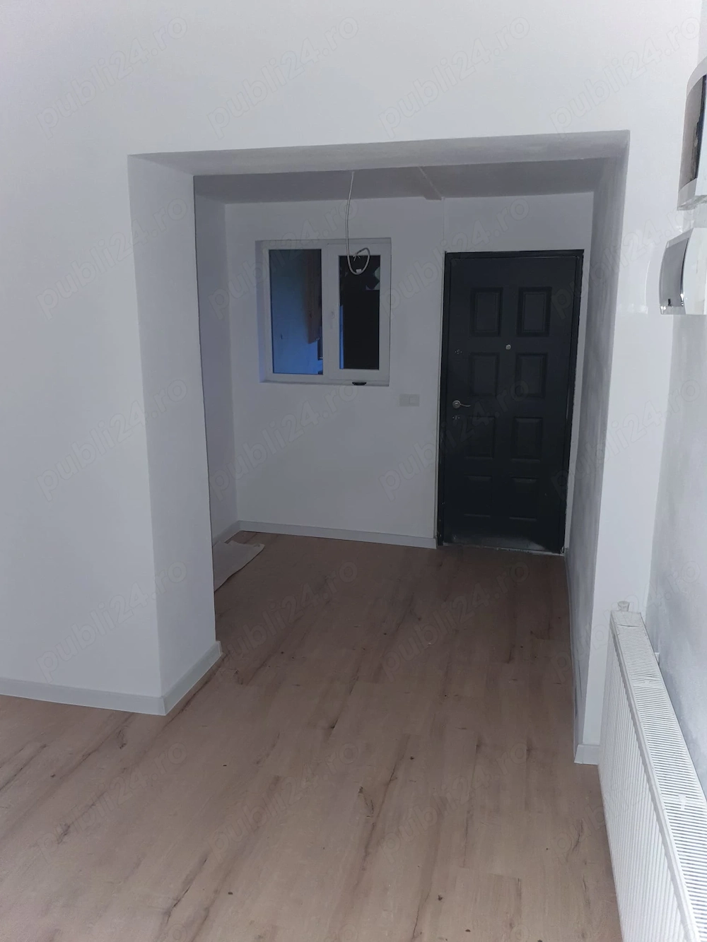 Apartament 3 camere la curte
