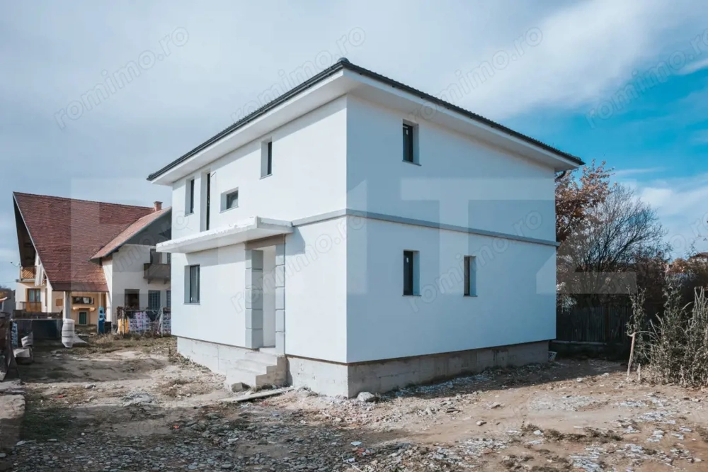 Casă modernă individuală, 120 mp utili, 3 dormitoare, 3 băi 