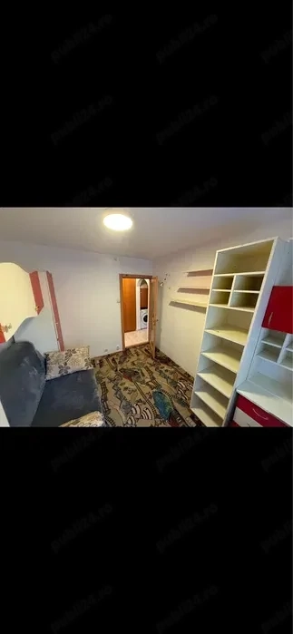 Apartament 3 camere - Zona Aradului