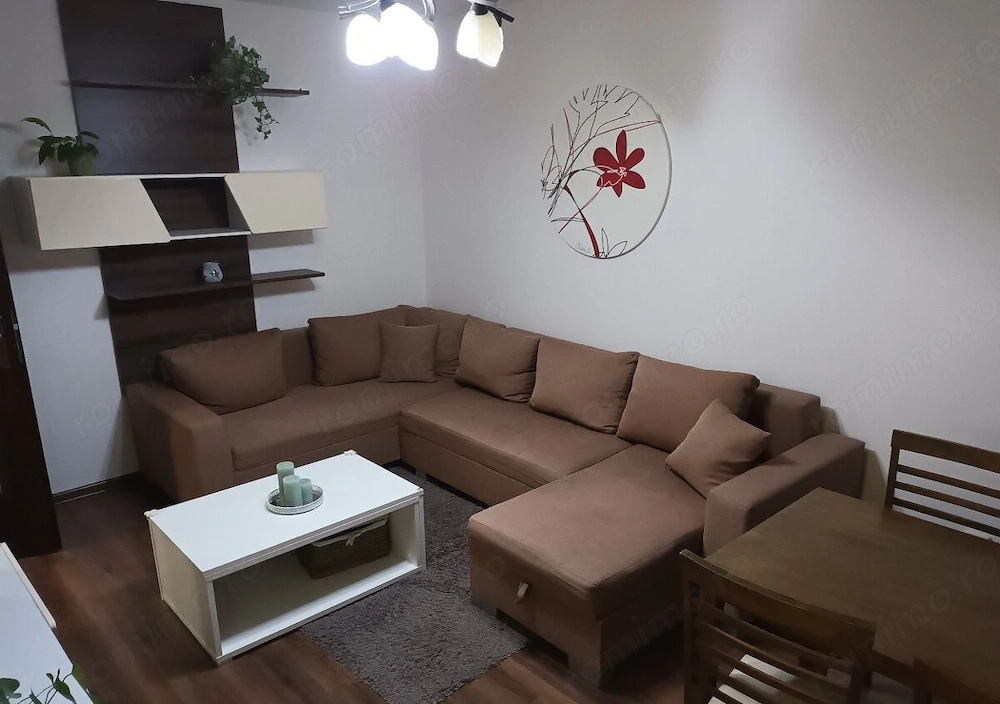 De inchiriat apartament cu 2 camere in zona Modern