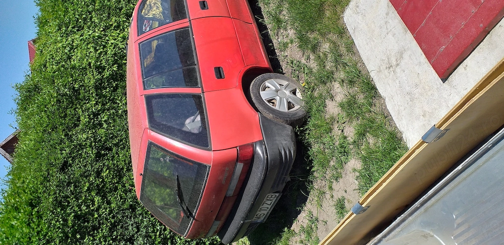 Suzuki swift pentru piese .