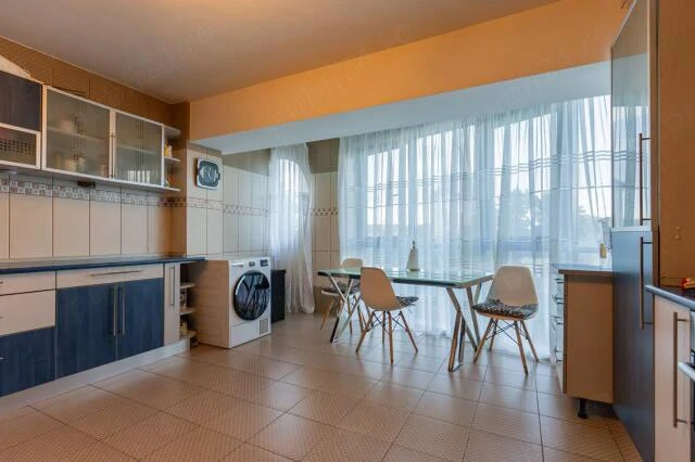 Apartament spectaculos cu 4 camere BLOC NOU sup. utila 156 mp