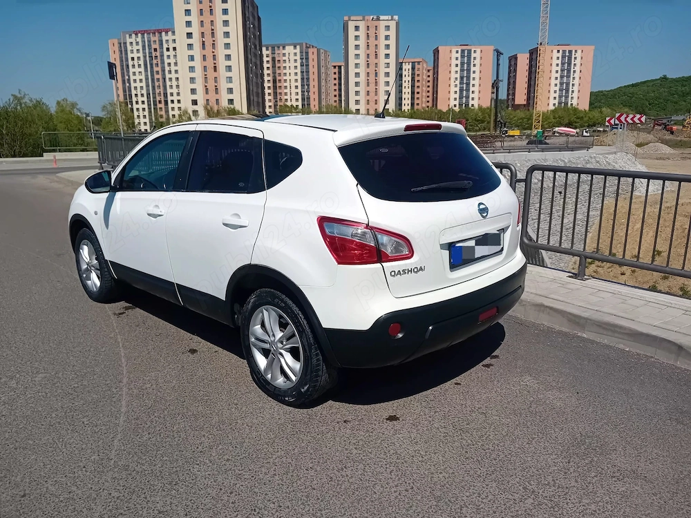 Vand schimb Nissan Qashqai 2013