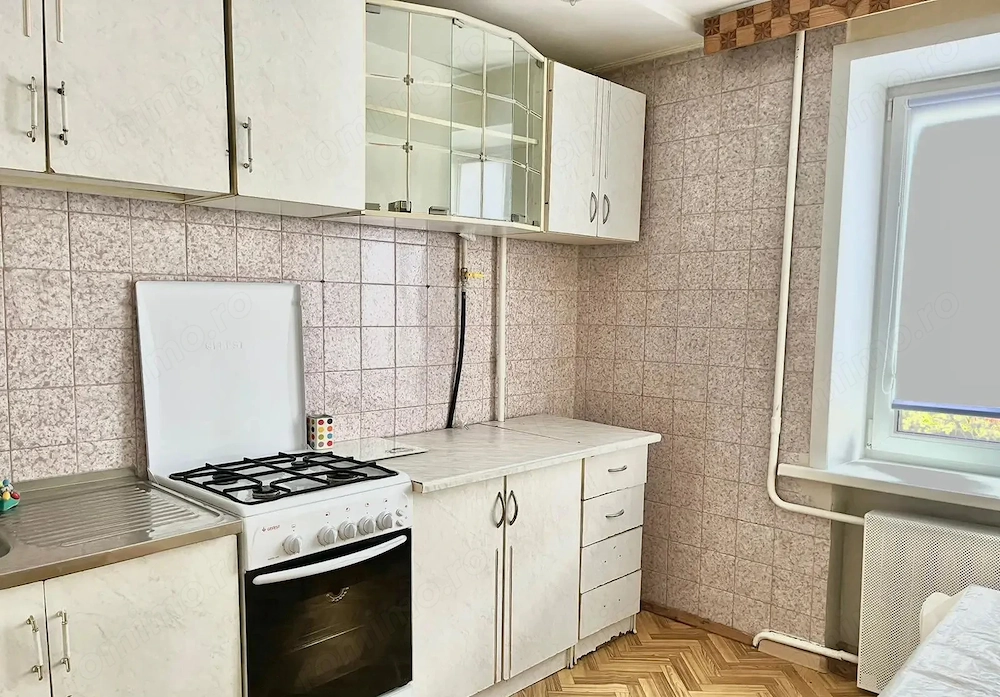 De inchiriat garsoniera in zona Complexului Studentesc