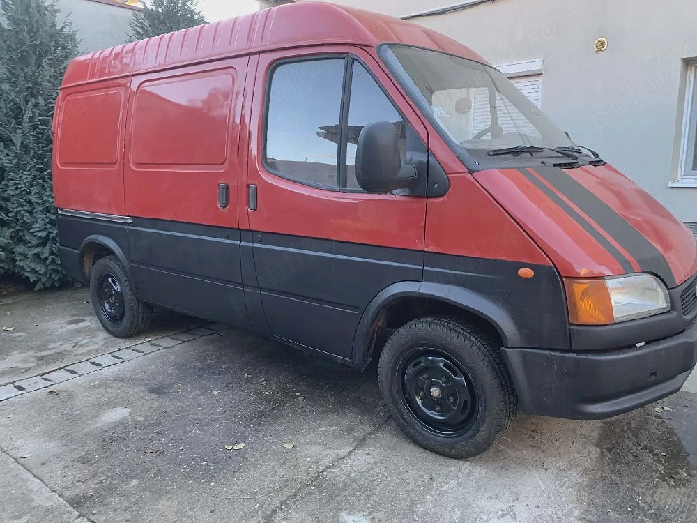 Ford Transit de inchiriat