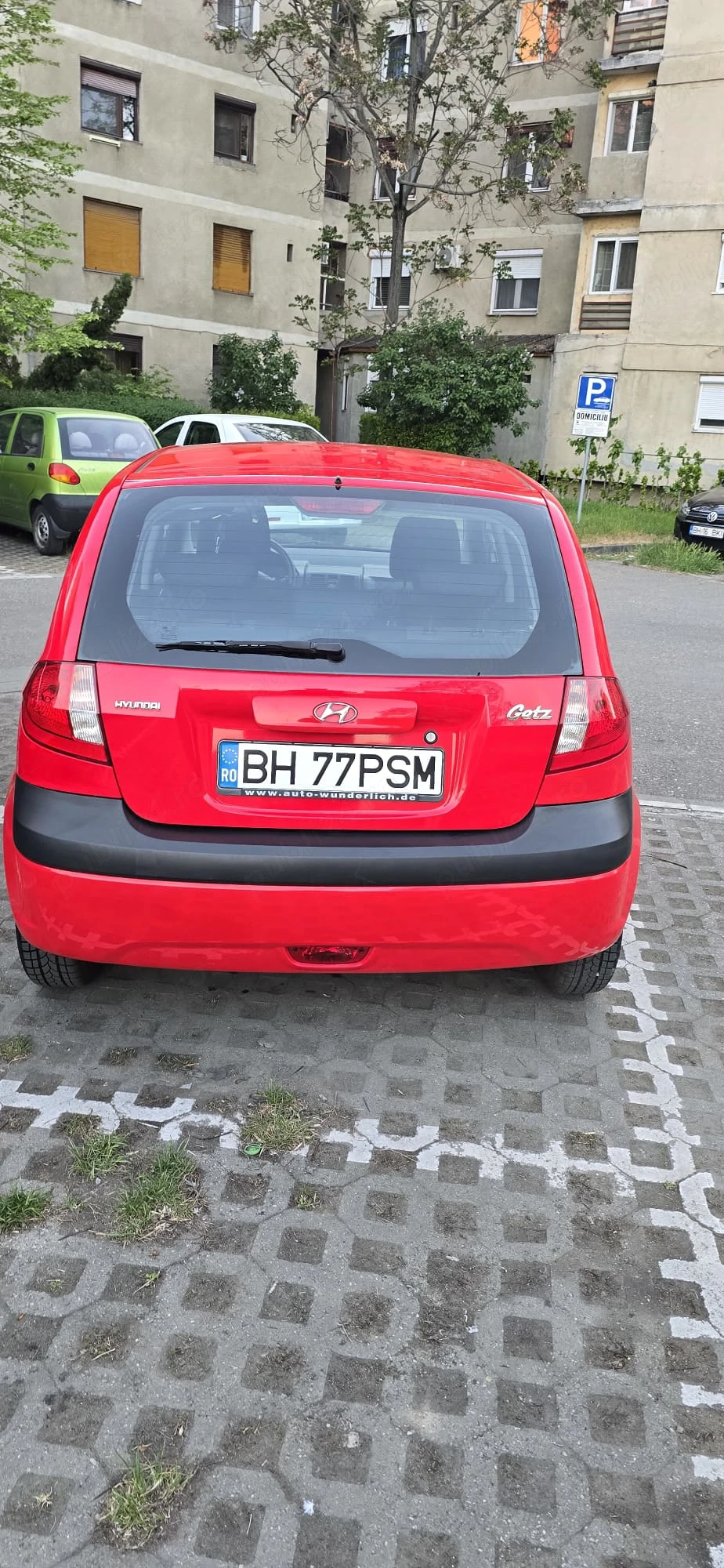 vand Hyundai Getz 2009 benzina motor 1.1; pret 2000 Euro negociabil; telefon  