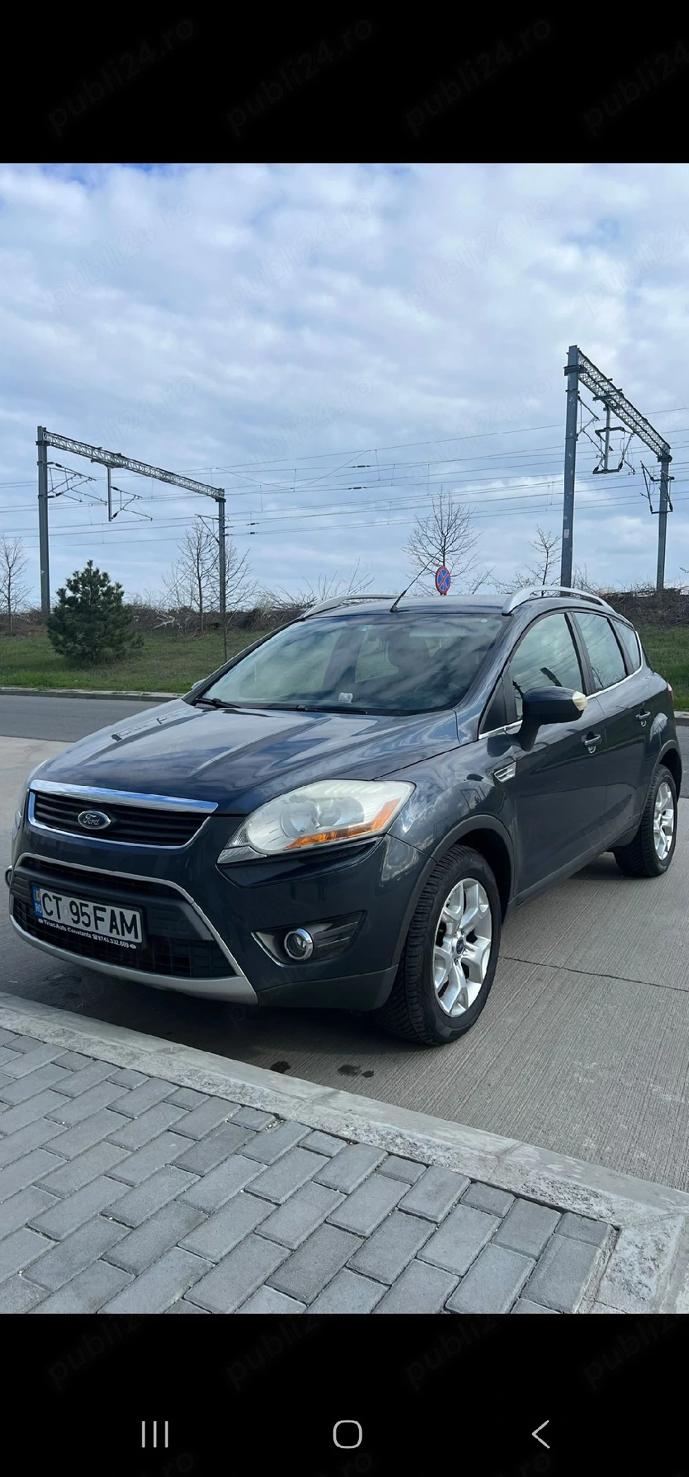 masina de vânzare Ford Kuga