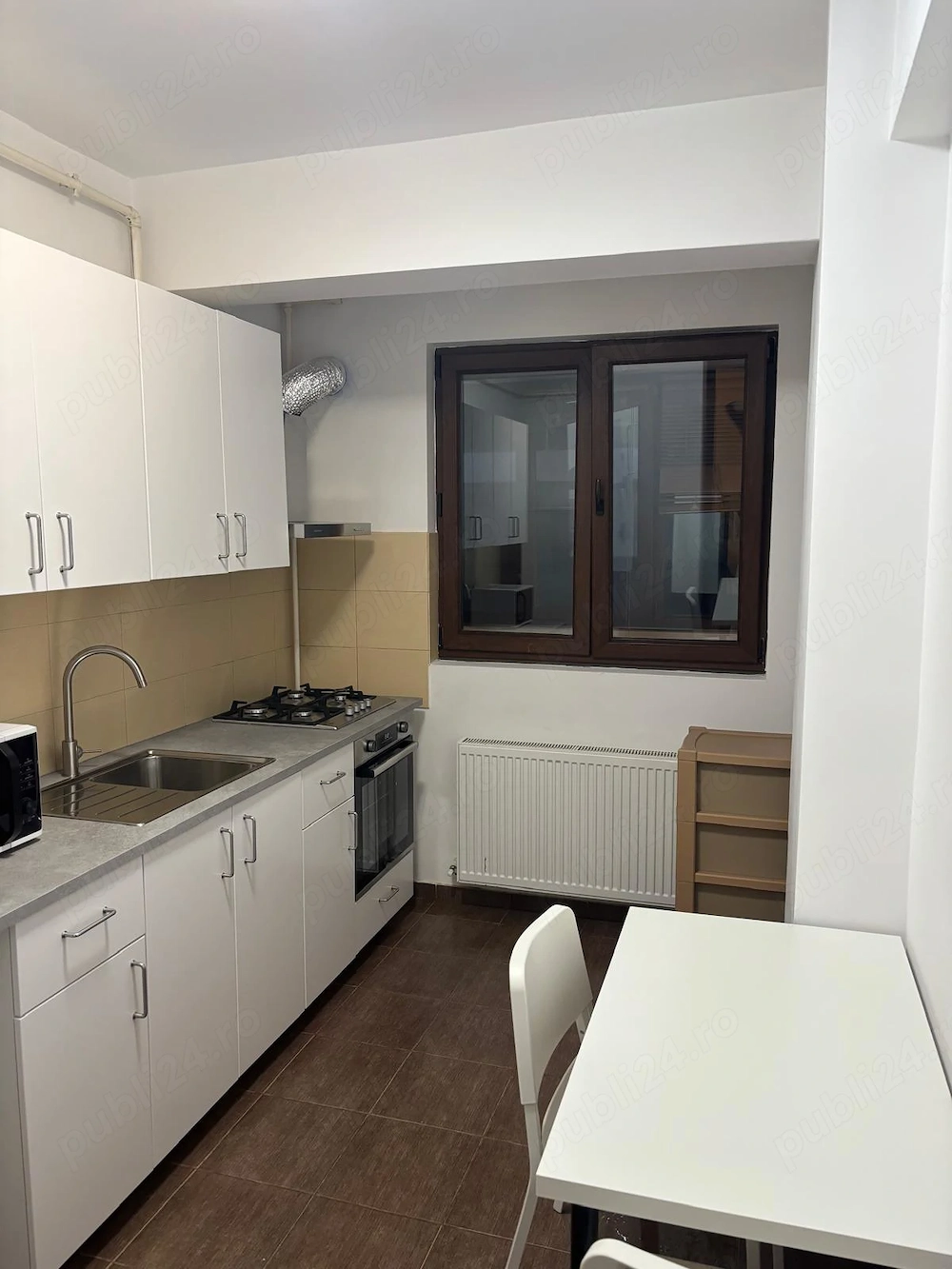 Proprietar, garsoniera decomandata, metrou Leonida