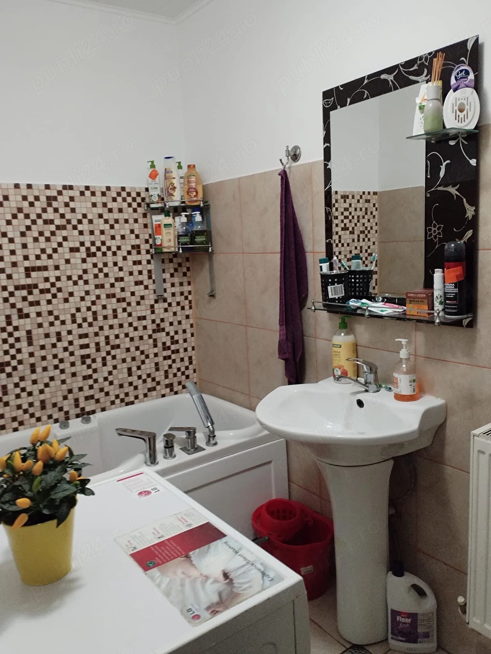 Vand apartament o camera