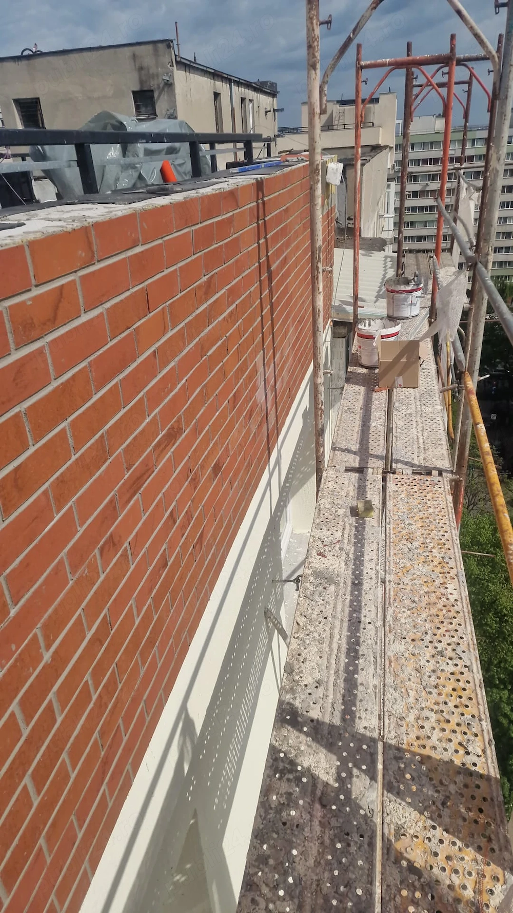 Angajăm in construcții cu forme legale 