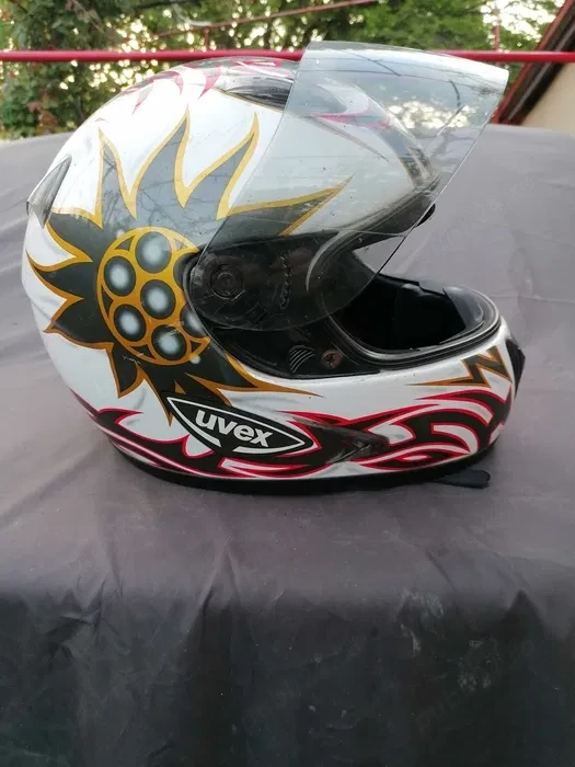 Cască moto de vânzare