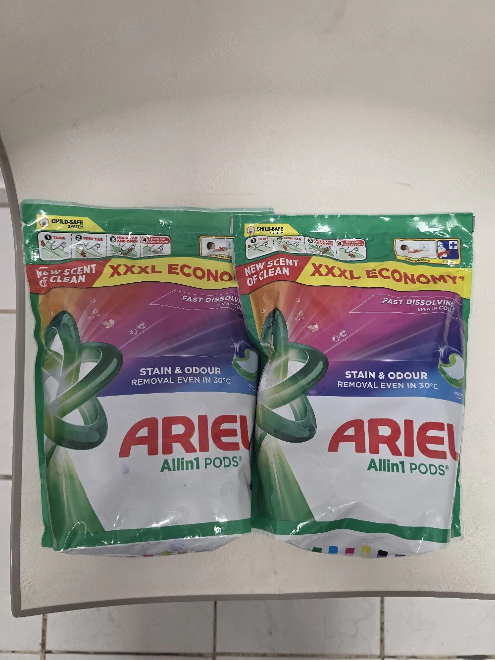 LUCRĂTOARE 2x Capsule ARIEL Color All-in-1 pentru Rufe Colorate, 50 Bucăt