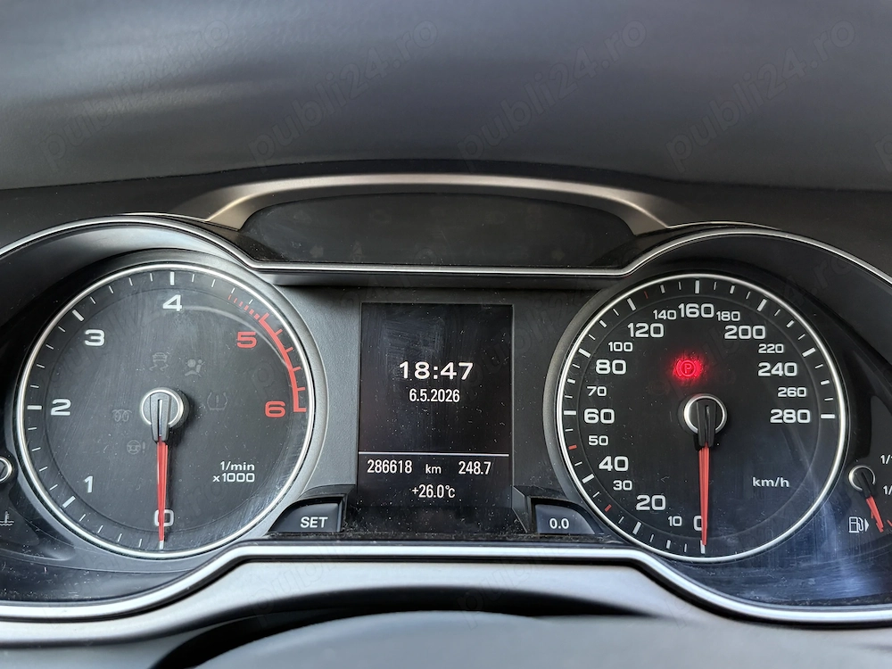 Vând Audi a4 b8 2013
