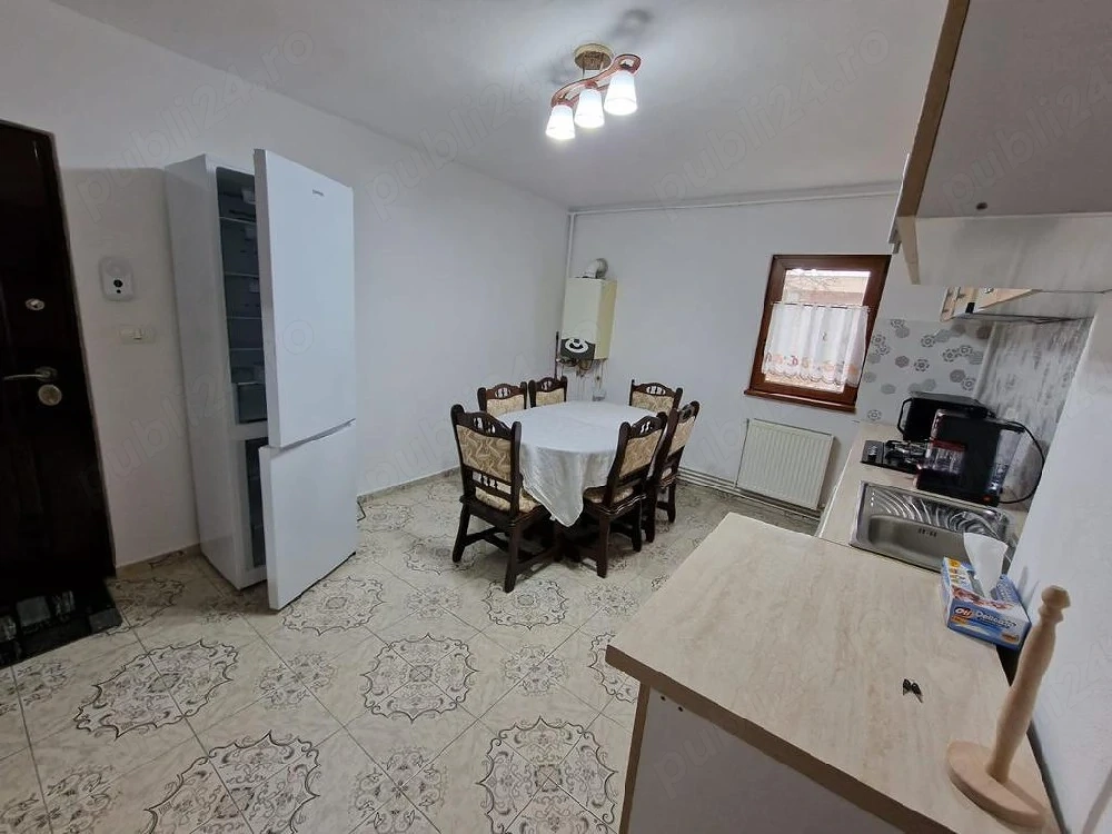 Proprietar vand apartament 