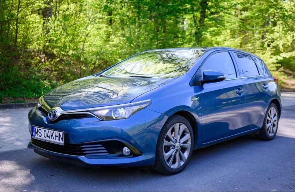 Toyota Auris Hybrid - 2016 