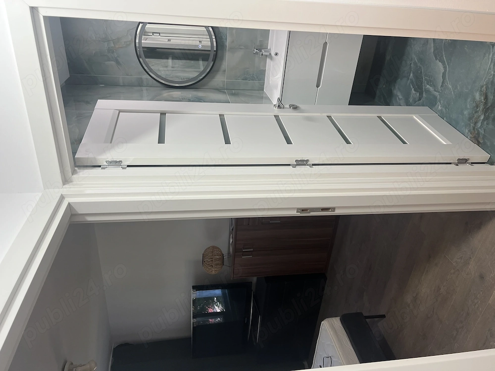 Închiriez apartament 3 camere zona Soarelui 