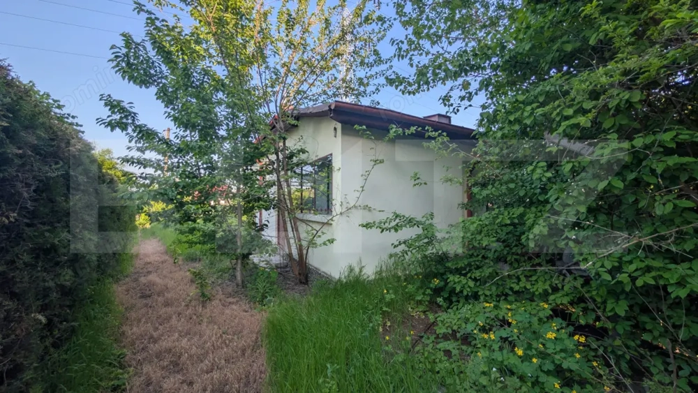 Casă 2 dormitoare, 90 mp, 1150 mp teren, Mircea Voda