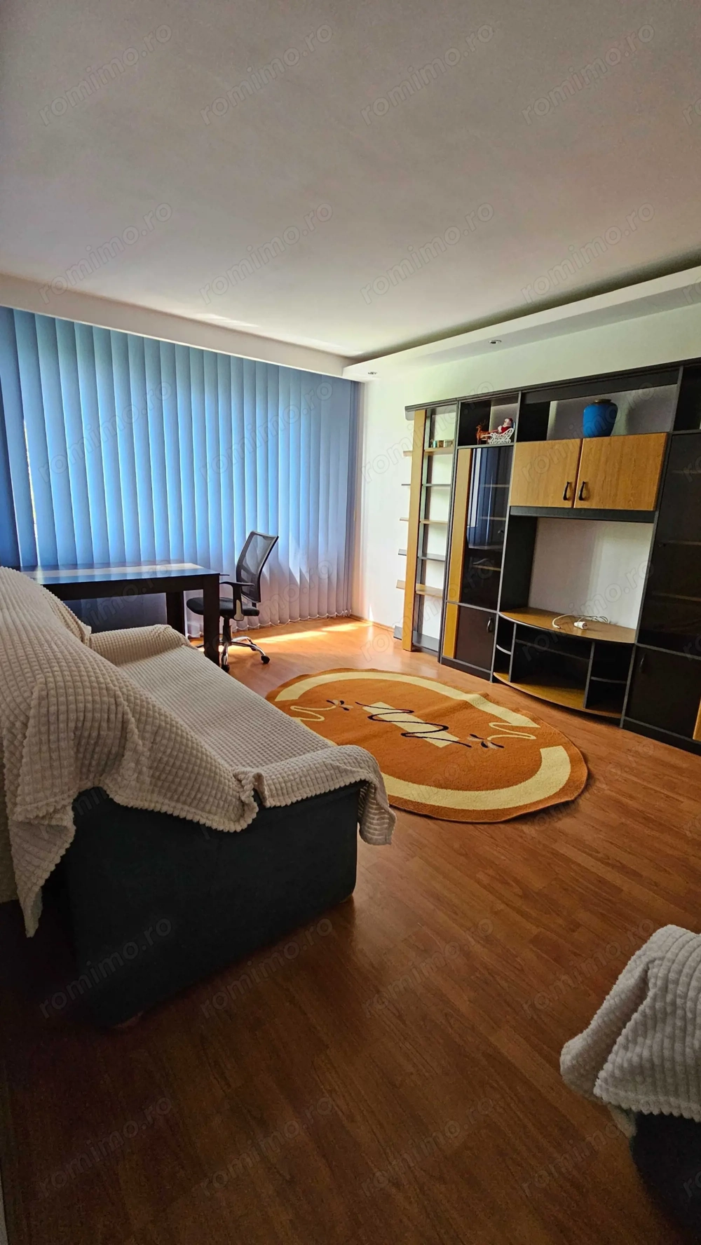 Apartament 3 camere de inchiriat, bloc reabilitat,  Romancierilor