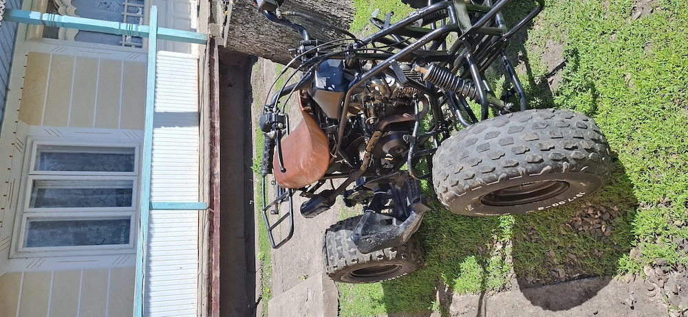 Vand atv 107cc stare perfecta de funcționare 