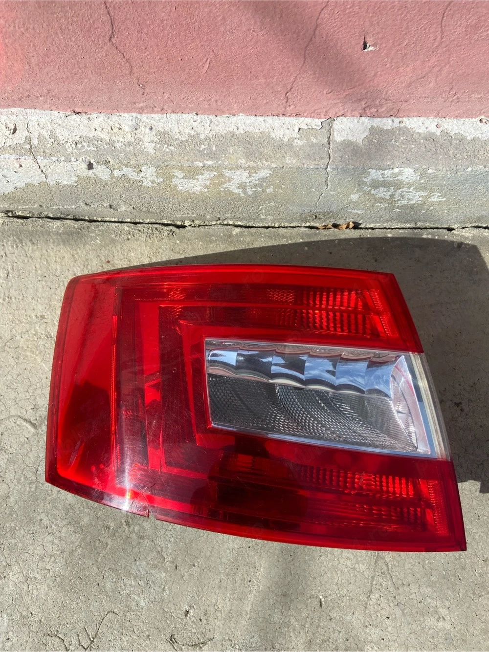 lampa stop stanga spate skoda octavia 3