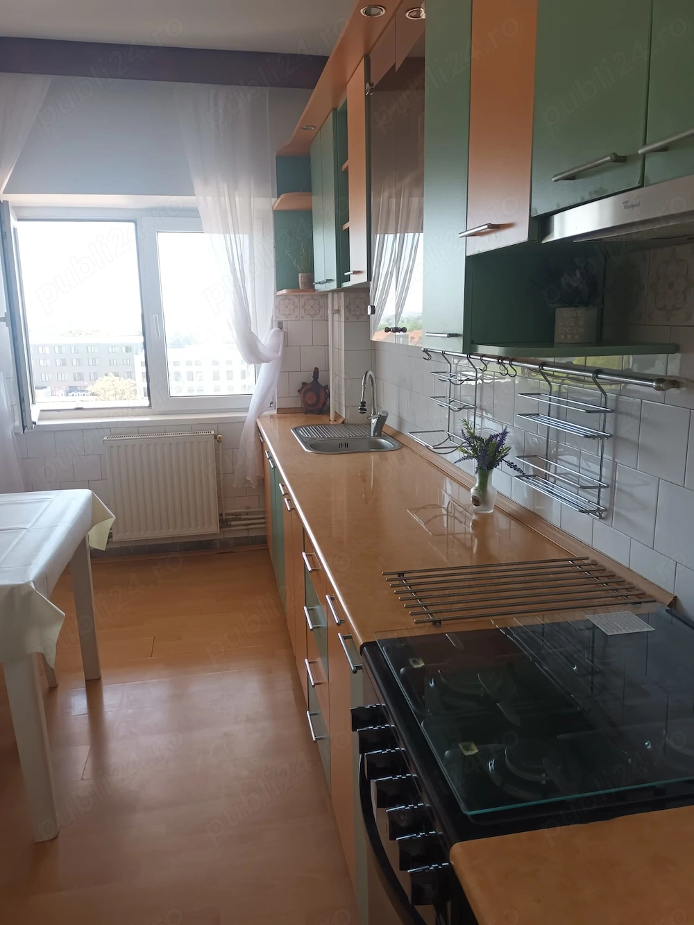 Agentie inchiriem apartament 3 camere decomandat Ultracentral-Asirom ,mobilat Centrala,AC