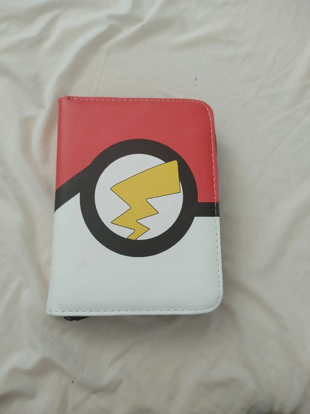 Vând colecție 360 cărți Pokemon. Sunt publicate doar 5 imagini, restul în privat. 