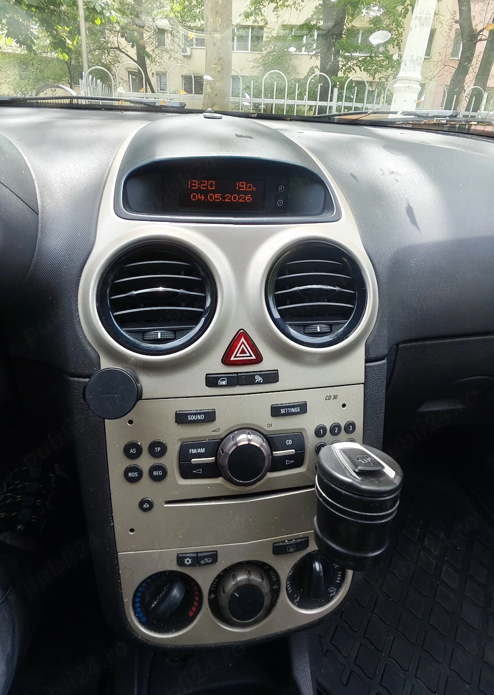 Vând opel corsa d