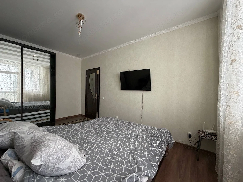 Apartament cu 2 camere de închiriat în zona Ștefan cel Mare