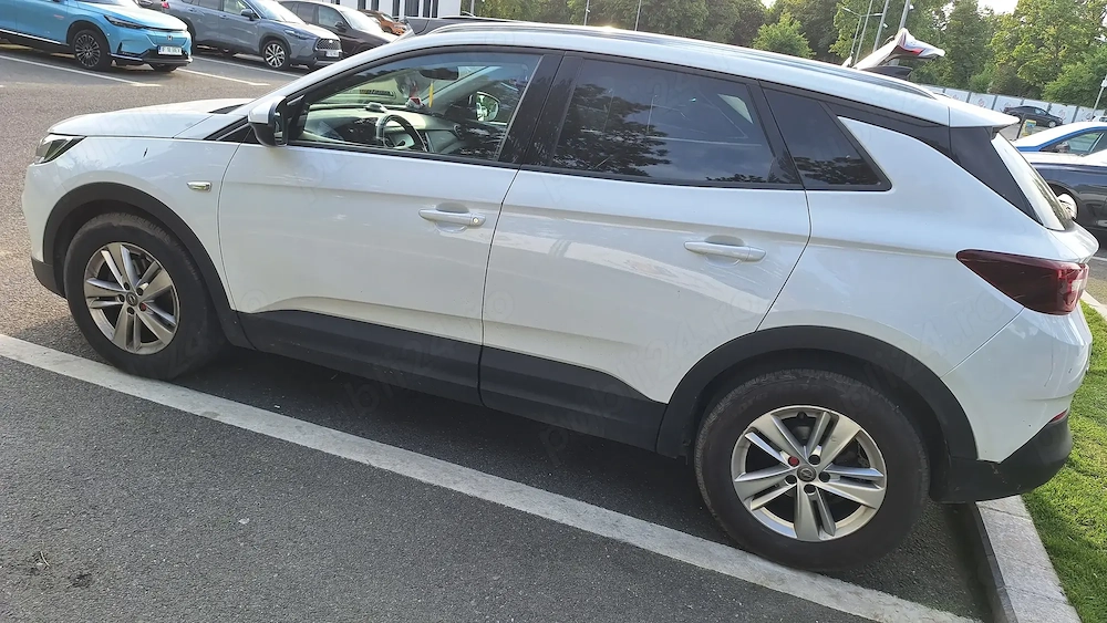 OPEL Grandland X 1.2 Turbo 130CP  An 2020, automat, 12500 eur, distributie noua 2026
