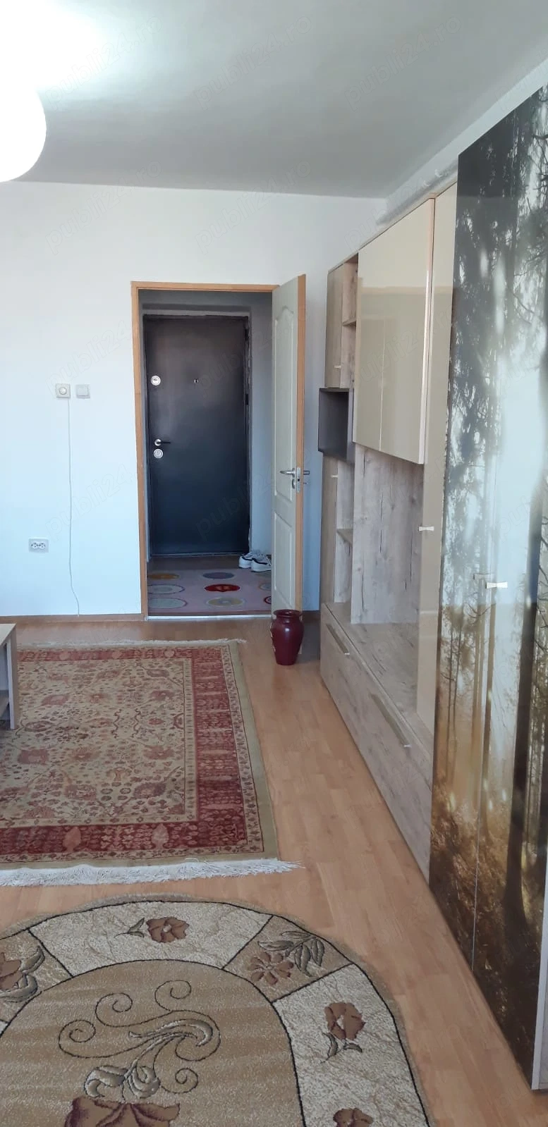 Inchiriez garsoniera Blaj Campia Libertati G 2  etaj 3