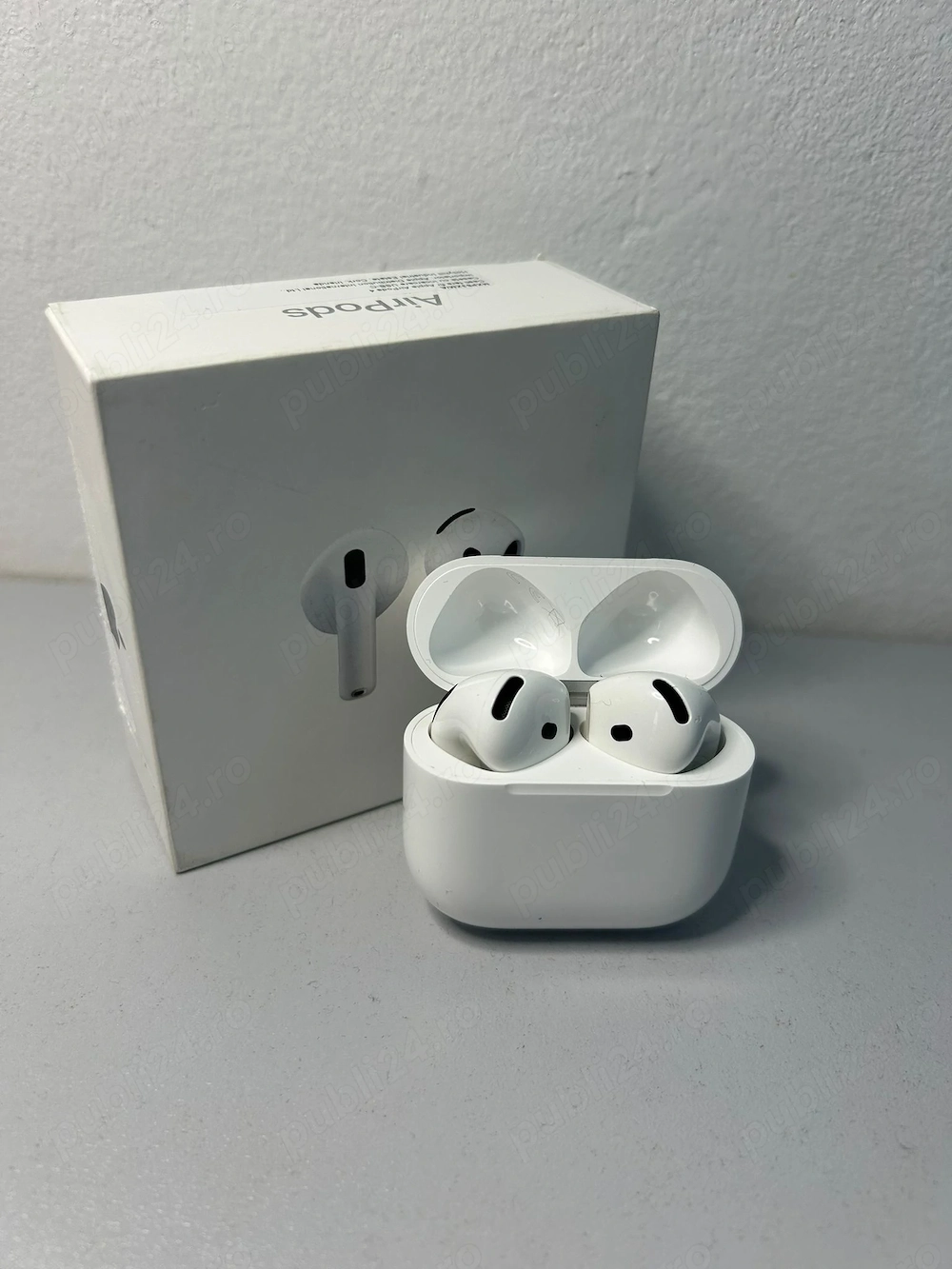 Vând AirPods 4 în stare impecabilă