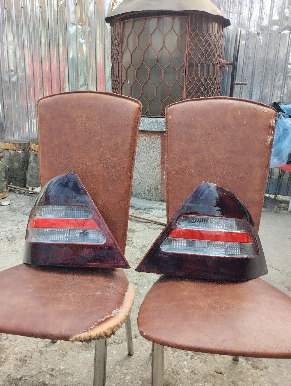 lampa spate mercedes