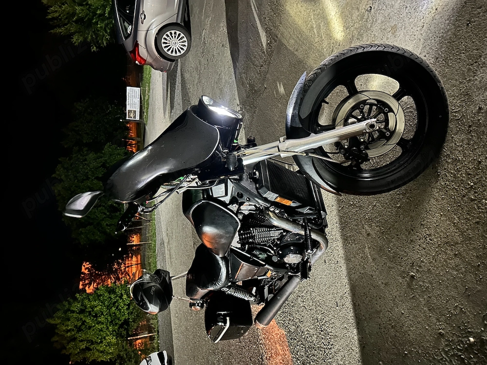 Vand motociclete Honda CBR F4i 600 cc, Benelii Imperiale 400 cc stil retro si Chopper Honda Shadow 
