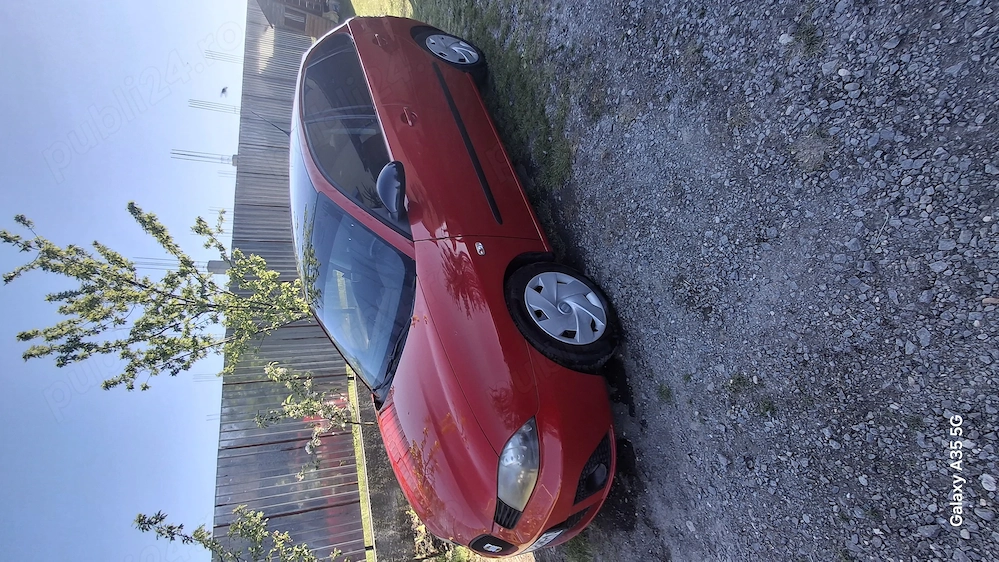 Vând Seat Ibiza !!