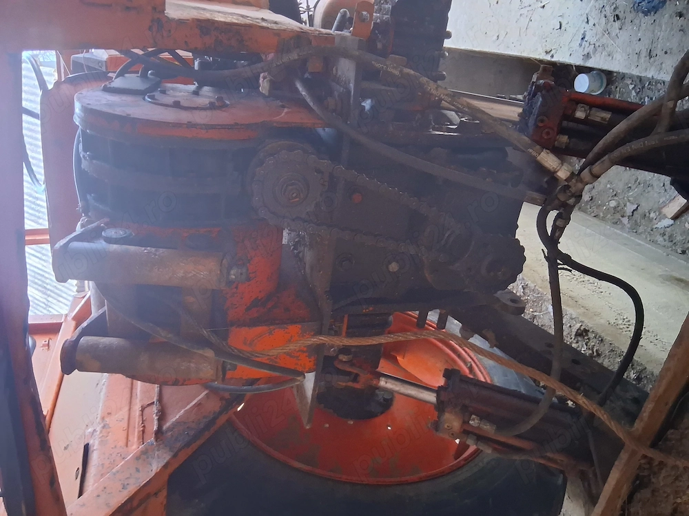 Tractor u 650 forestier